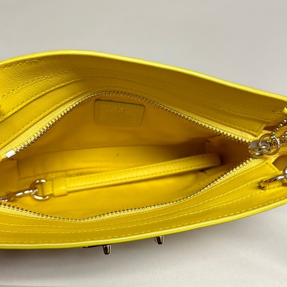 🔥🔥🔥Coach Yellow Leather Crossbody Bag - Picture 9 of 14